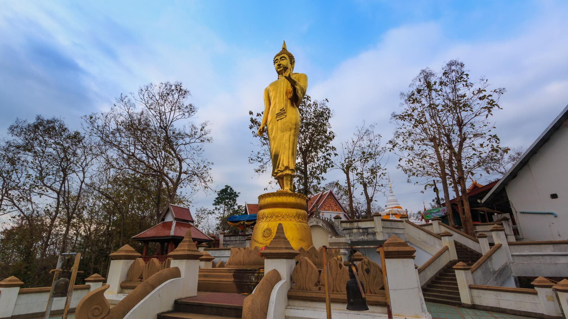 河内神庙位于南部山顶的标志性旅游地点 泰国的地形极为崩溃视频的预览图