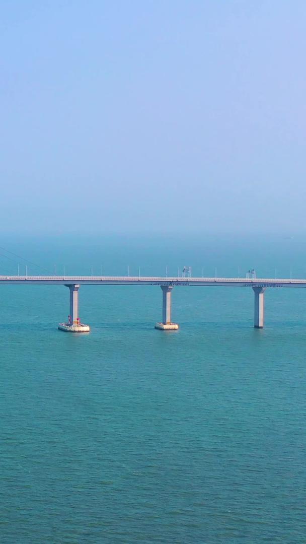 港珠澳大桥跨海大桥建筑航拍视频的预览图