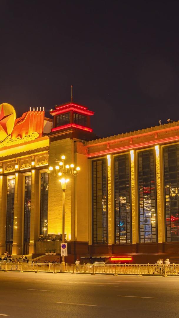 拍摄江西省美术馆南昌八一大道夜景延时摄影视频的预览图