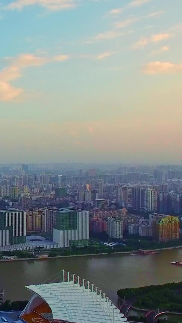 广州塔CBD航拍在夕阳下下视频的预览图