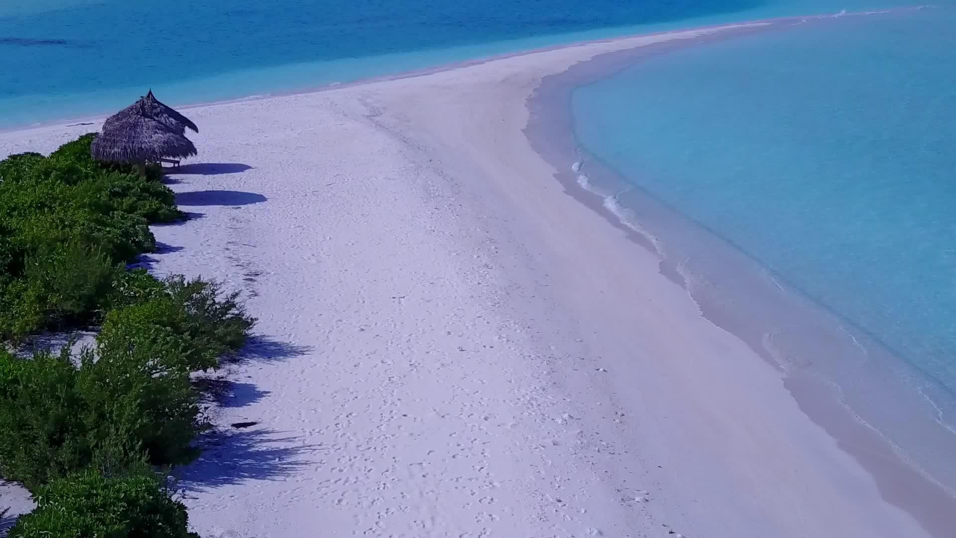 热带度假胜地海滩旅行空中无人飞机摘要视频的预览图