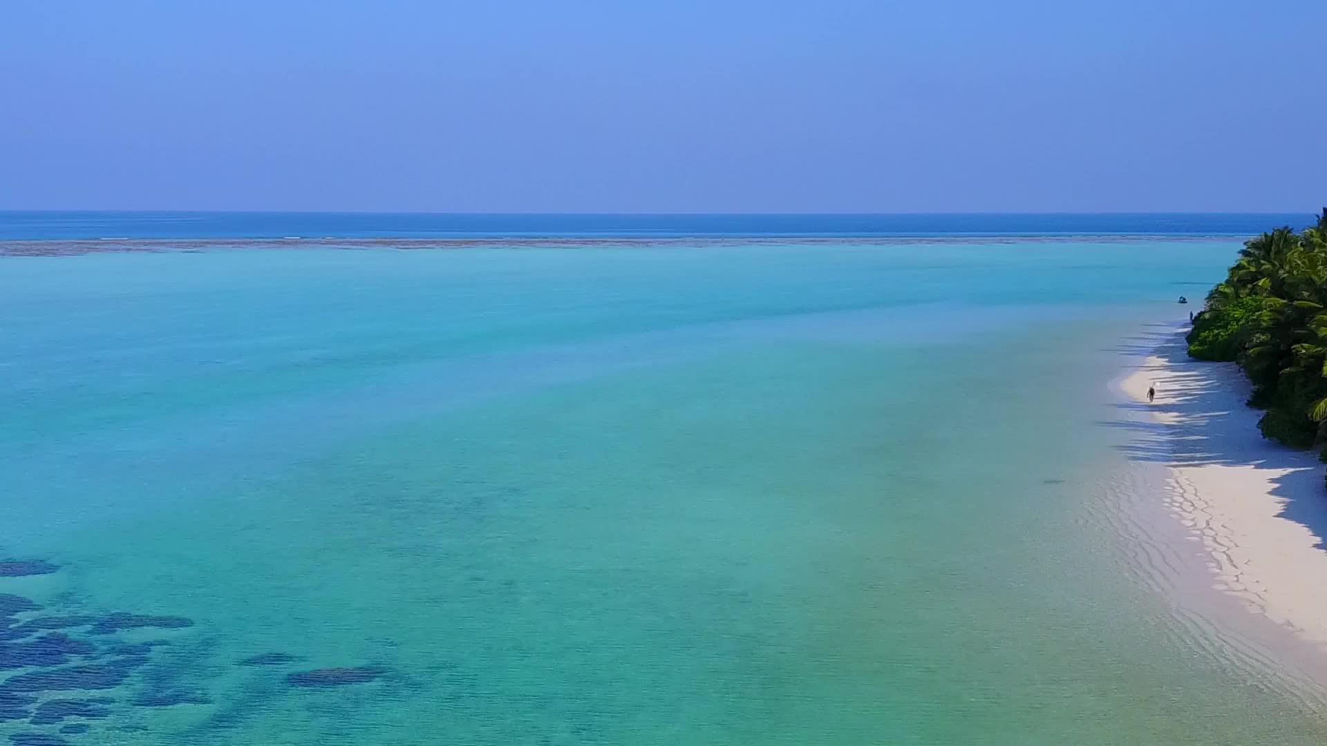 蓝海以蓝海为例蓝海以清洁沙土为背景视频的预览图