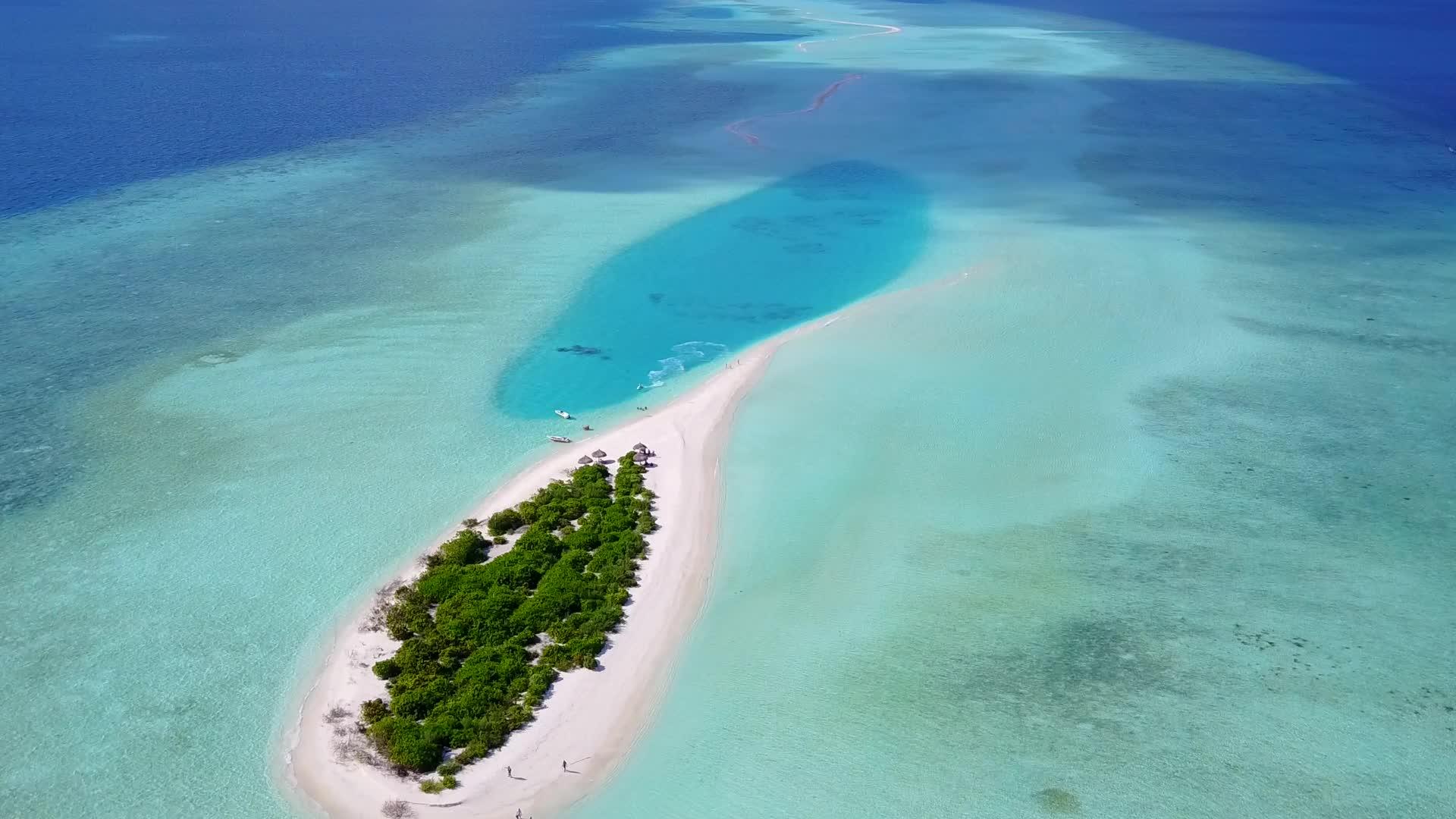 依德里克湾海滩冒险环礁湖和白色沙滩背景清晰视频的预览图