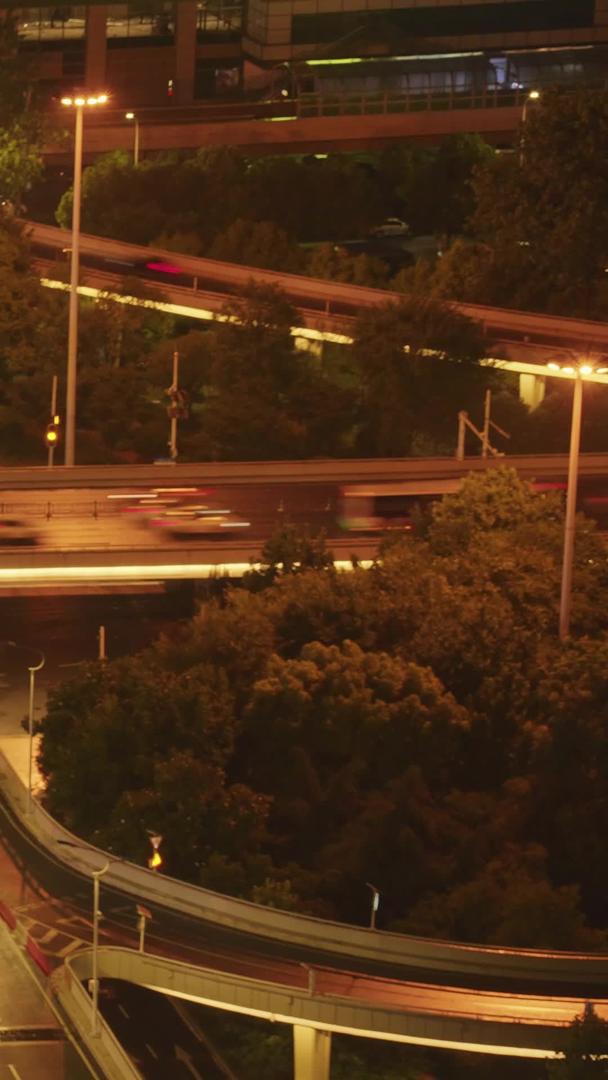 延时摄影航拍城市交通夜景灯光车流素材视频的预览图