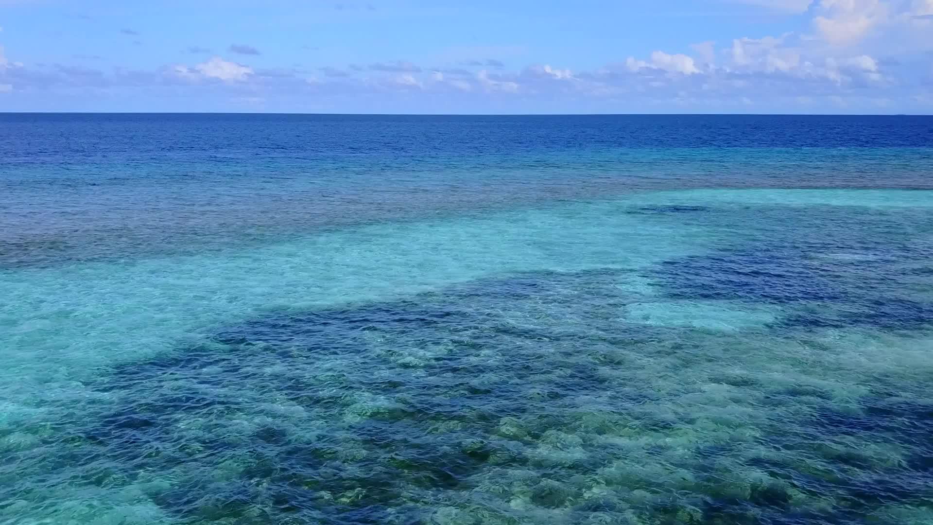 宁湾海滩生活方式景的宁湾海滩生活方式旅游视频的预览图