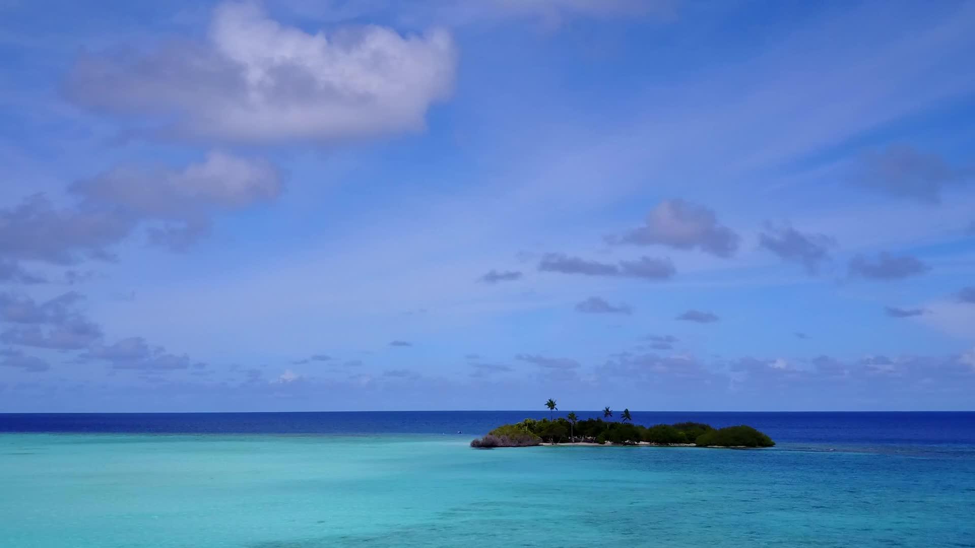 岛屿海滩旅和白色海滩为背景的岛屿海滩旅行视频的预览图