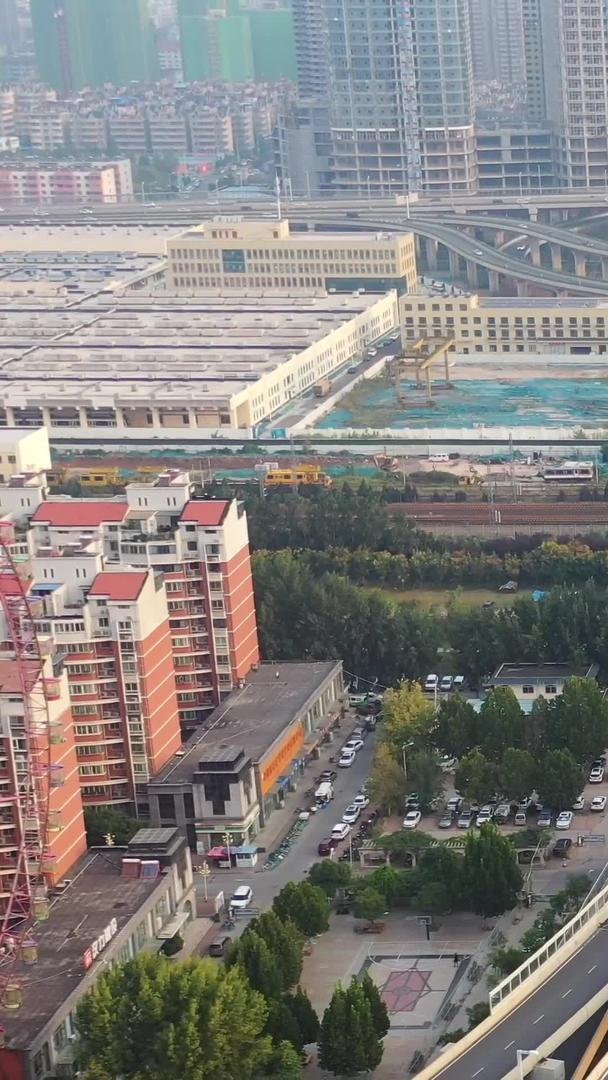 郑州市交通早高峰快速公路视频的预览图