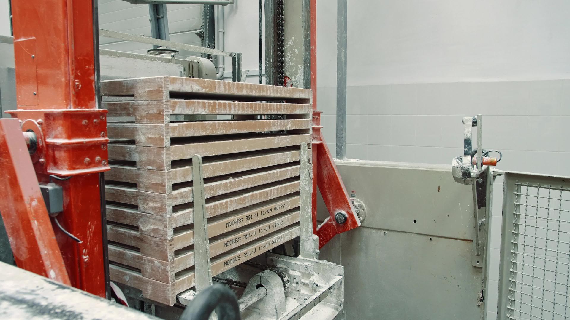 糖果工厂工业机械制糖厂视频的预览图