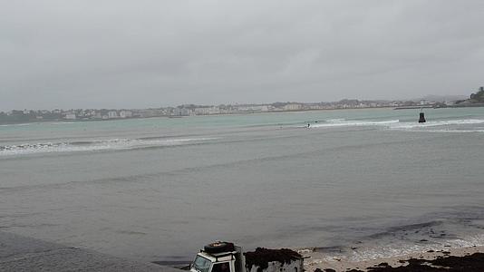 港口和Socoa在非营养的弗朗特恶劣天气下堡的全天候视频的预览图