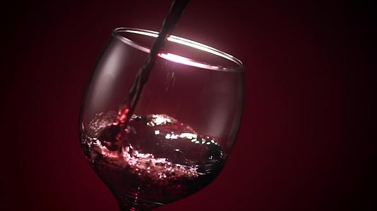红葡萄酒杯视频的预览图