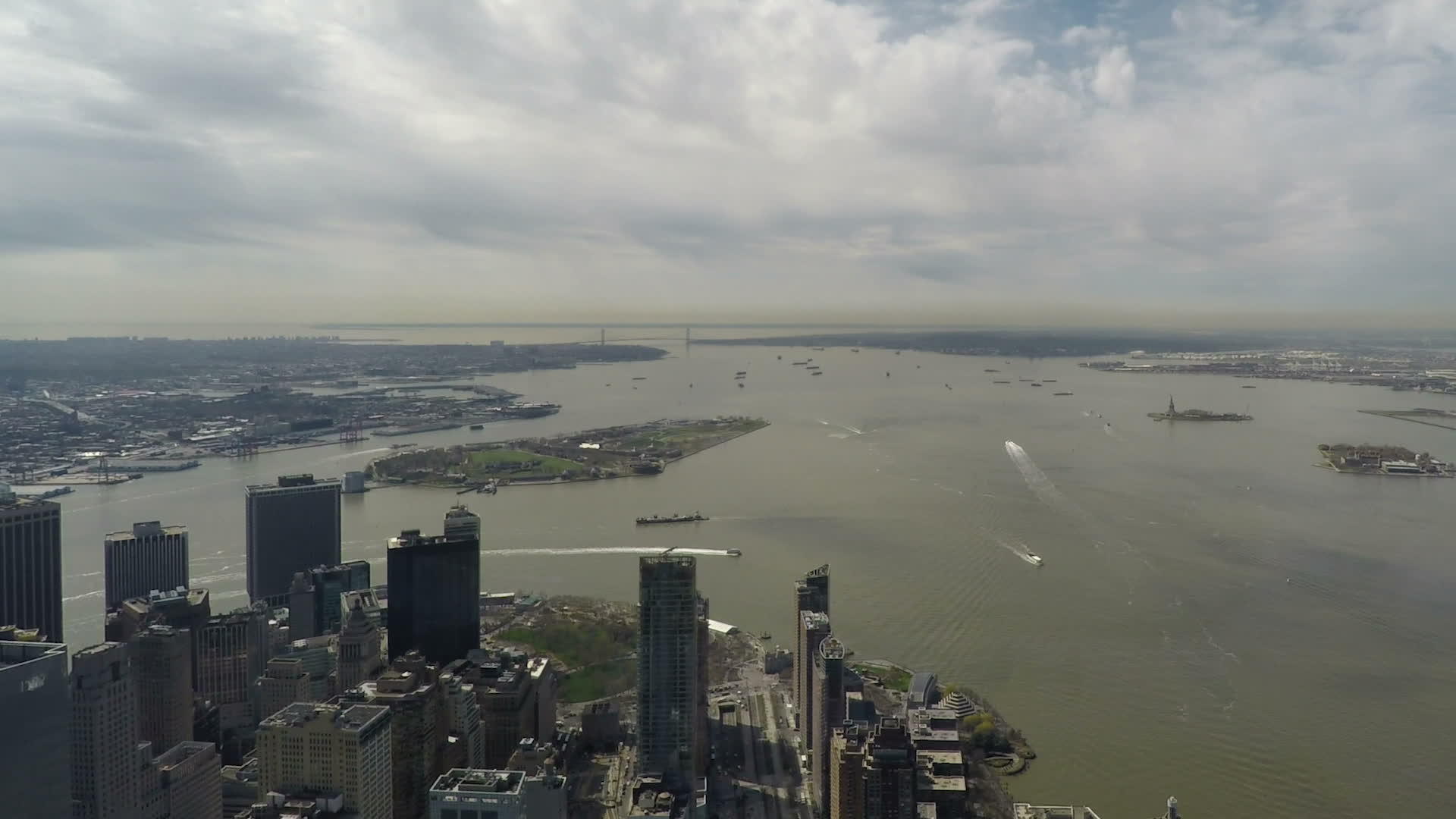 来自世界贸易中心观测站的新纽约全景观视频的预览图