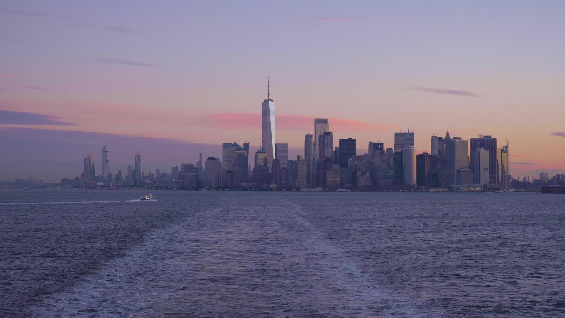 日出时纽约看看曼哈顿城市的天线视频的预览图