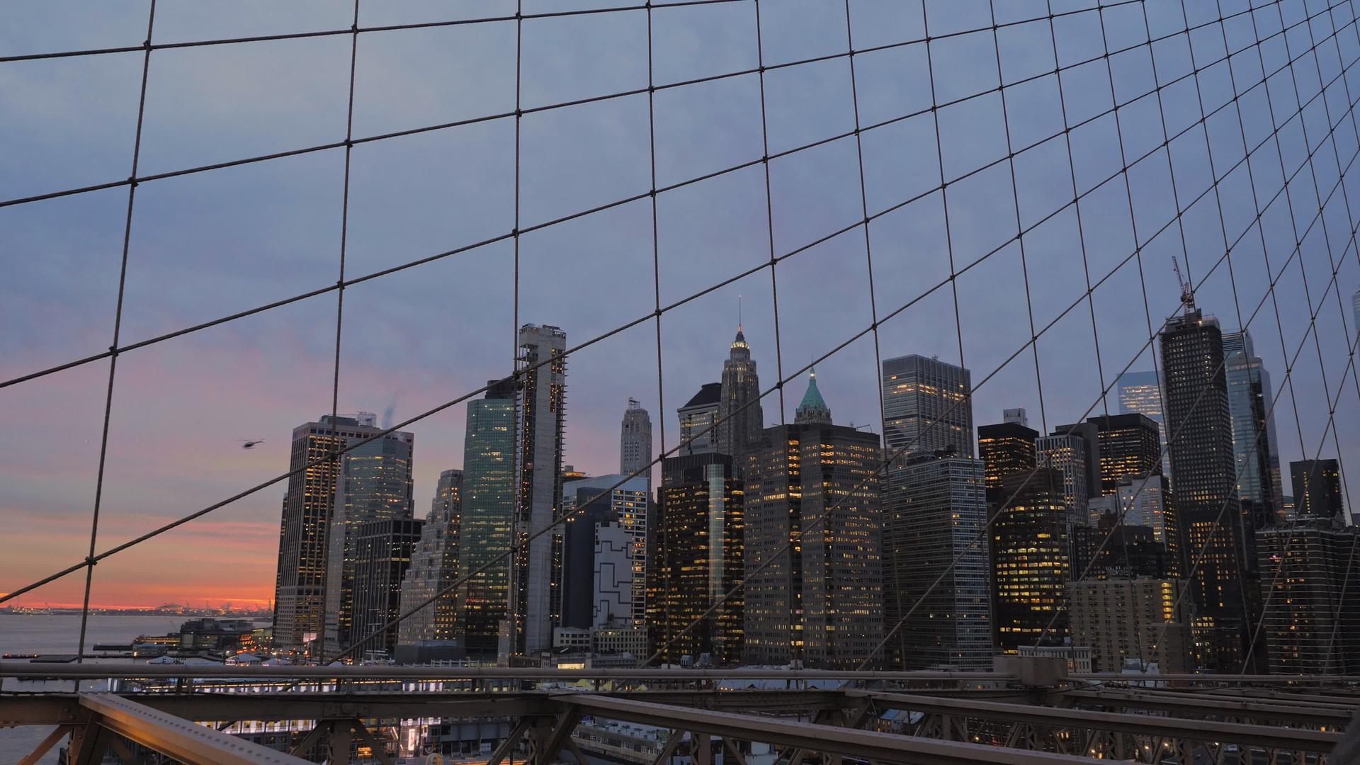 直升机飞越曼哈顿视频的预览图