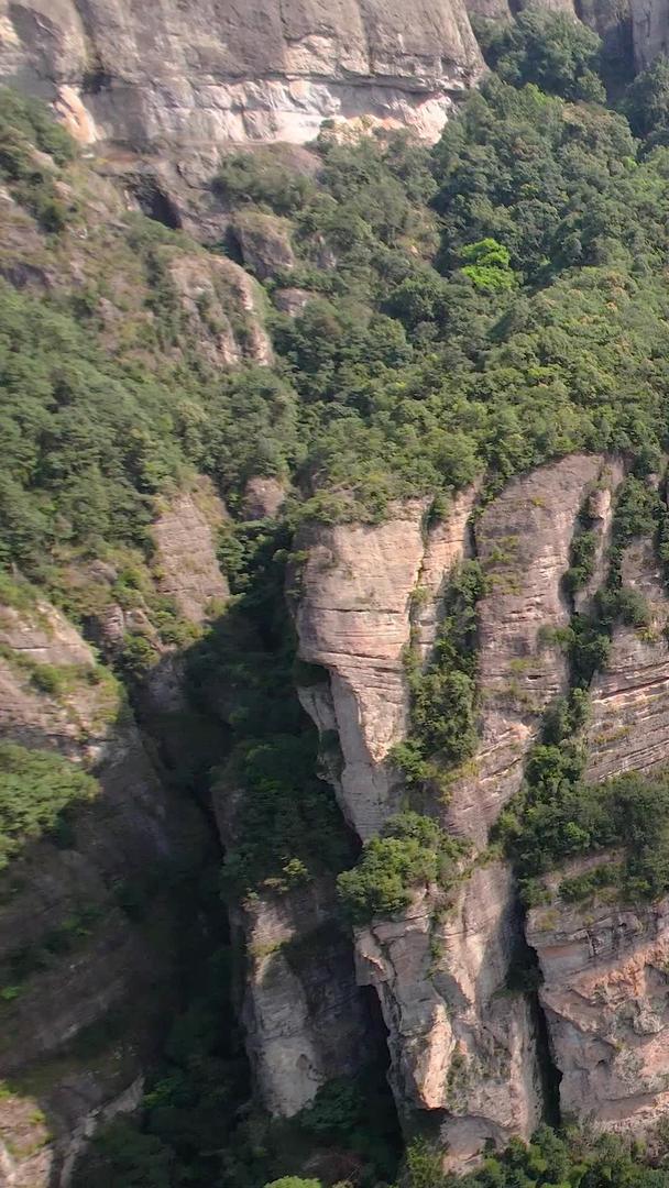 雁荡山灵岩景观区航拍5A景区展旗峰视频视频的预览图