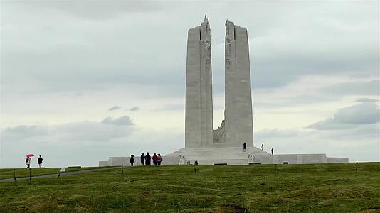 加拿大国家卫国纪念馆法国法郎视频的预览图