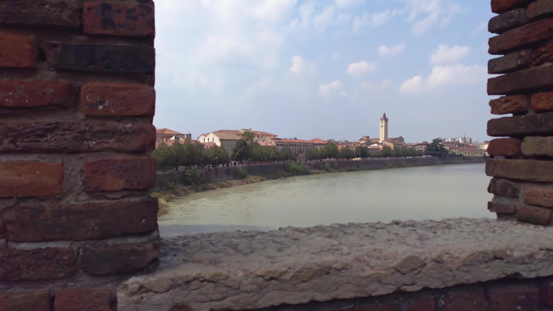 Verona卡萨尔韦奇奥桥6号视频的预览图