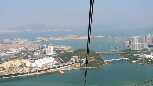 香港有风景山丘的电缆车视频的预览图