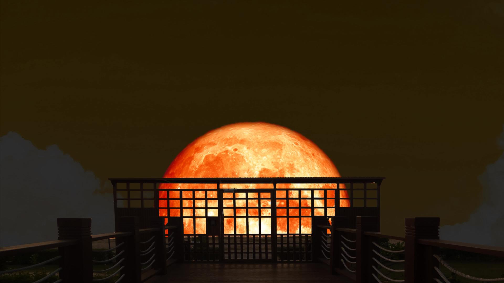 超级血月在夜空的双轮桥上复活视频的预览图