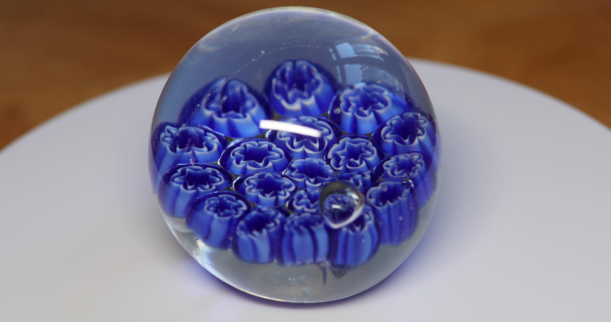 蓝色马奎格利的水晶球视频的预览图