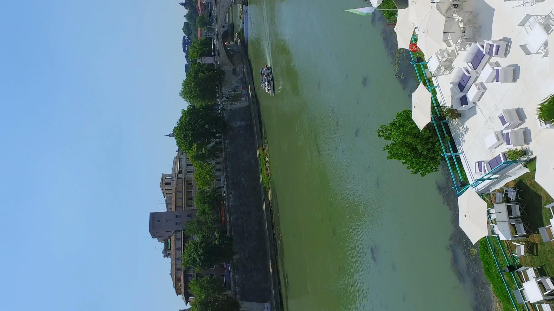 罗梅河大坝在空中垂直拍摄Bridgevittorio视频的预览图