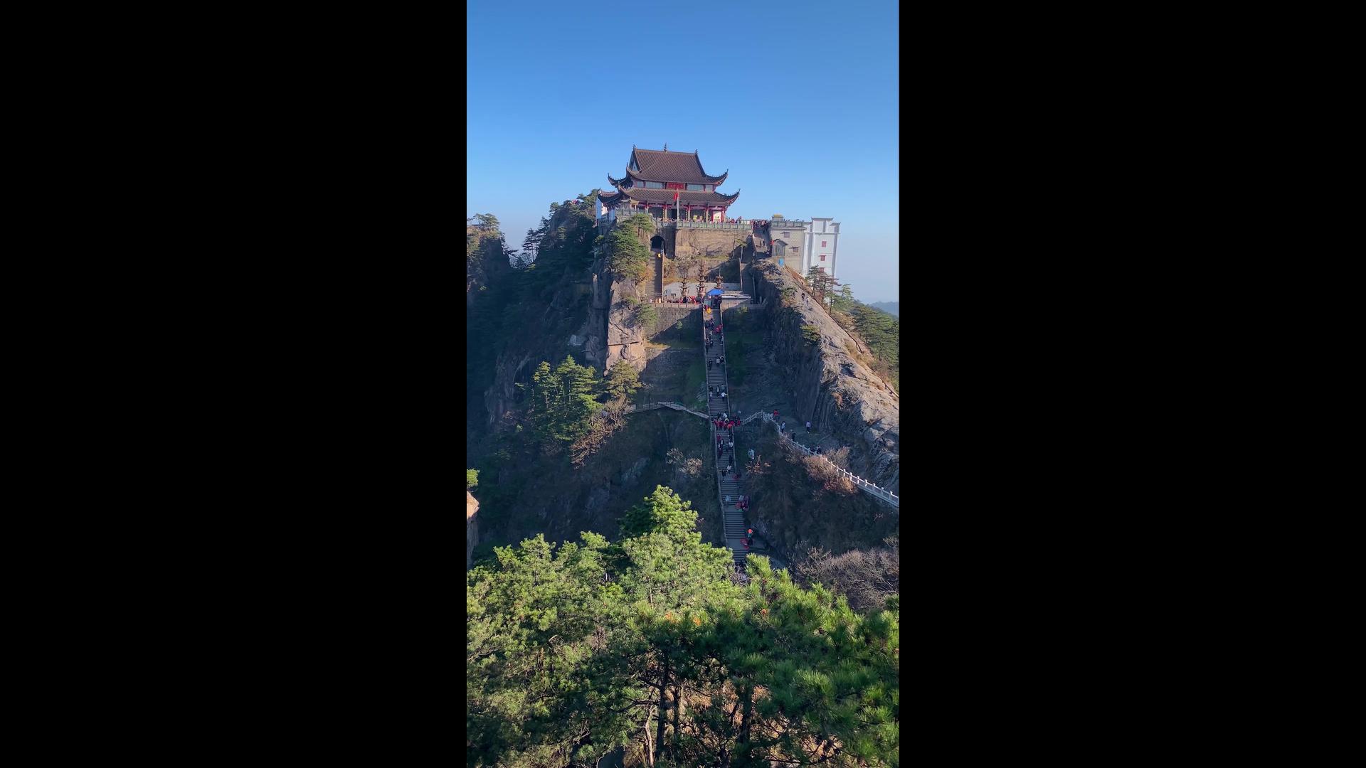 安徽著名旅游景点九华山风景区天台寺竖版视频合集视频的预览图