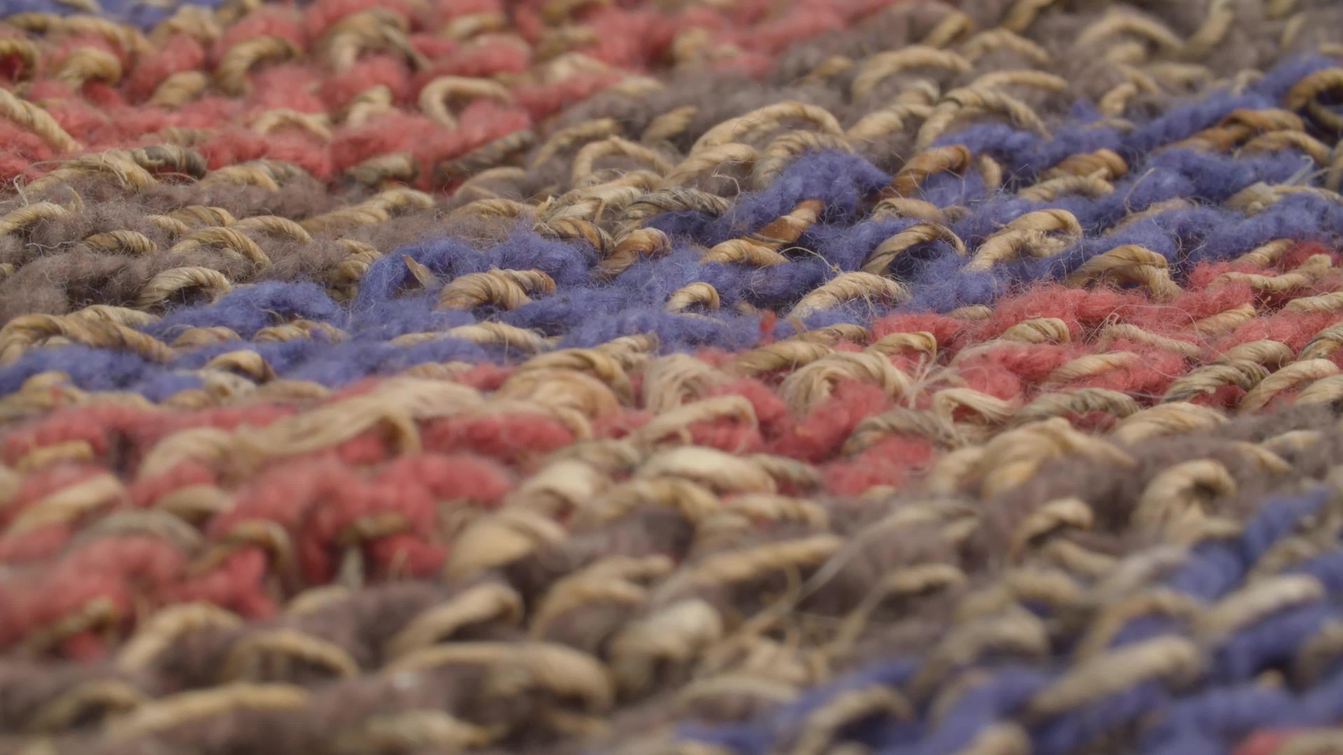 多色羊毛编织布视频的预览图