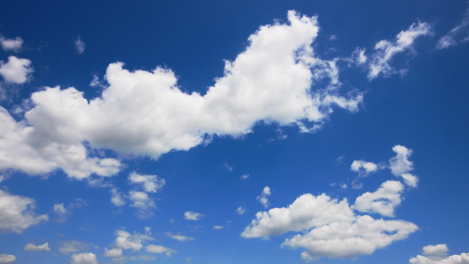美丽的云空间美丽的蓝天视频的预览图