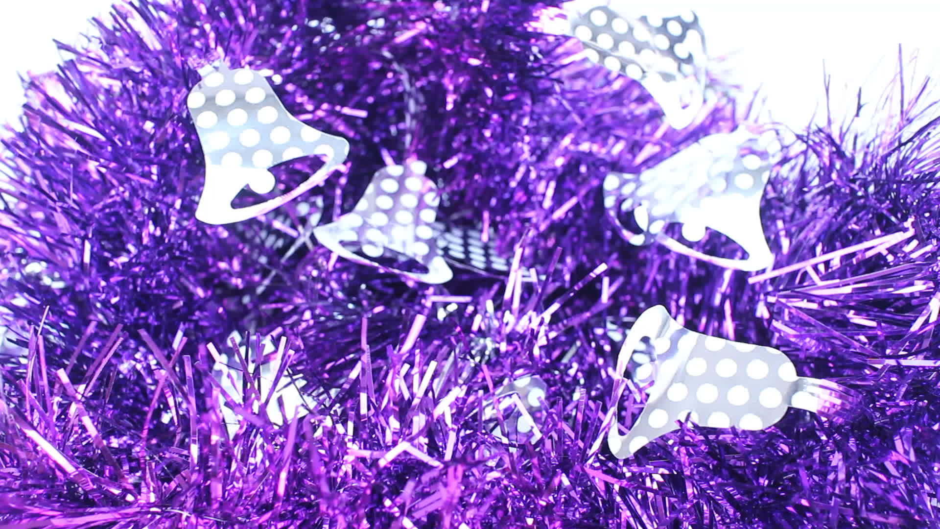 美丽的紫罗兰装饰丝带用来庆祝视频的预览图