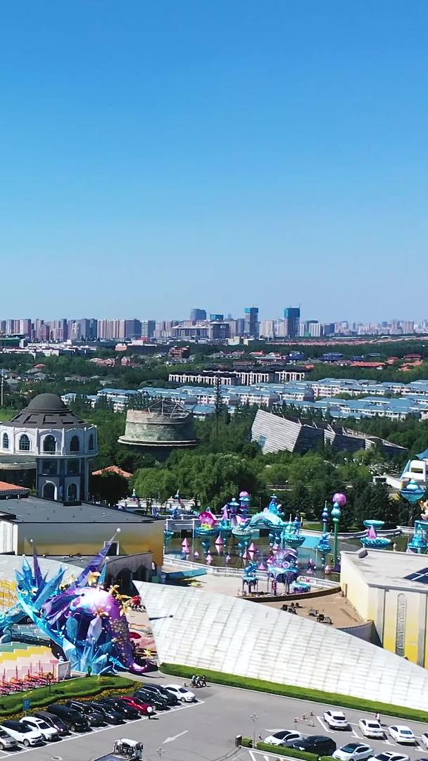 中国十大影视基地之一的多角度航拍长影世纪城集合视频的预览图