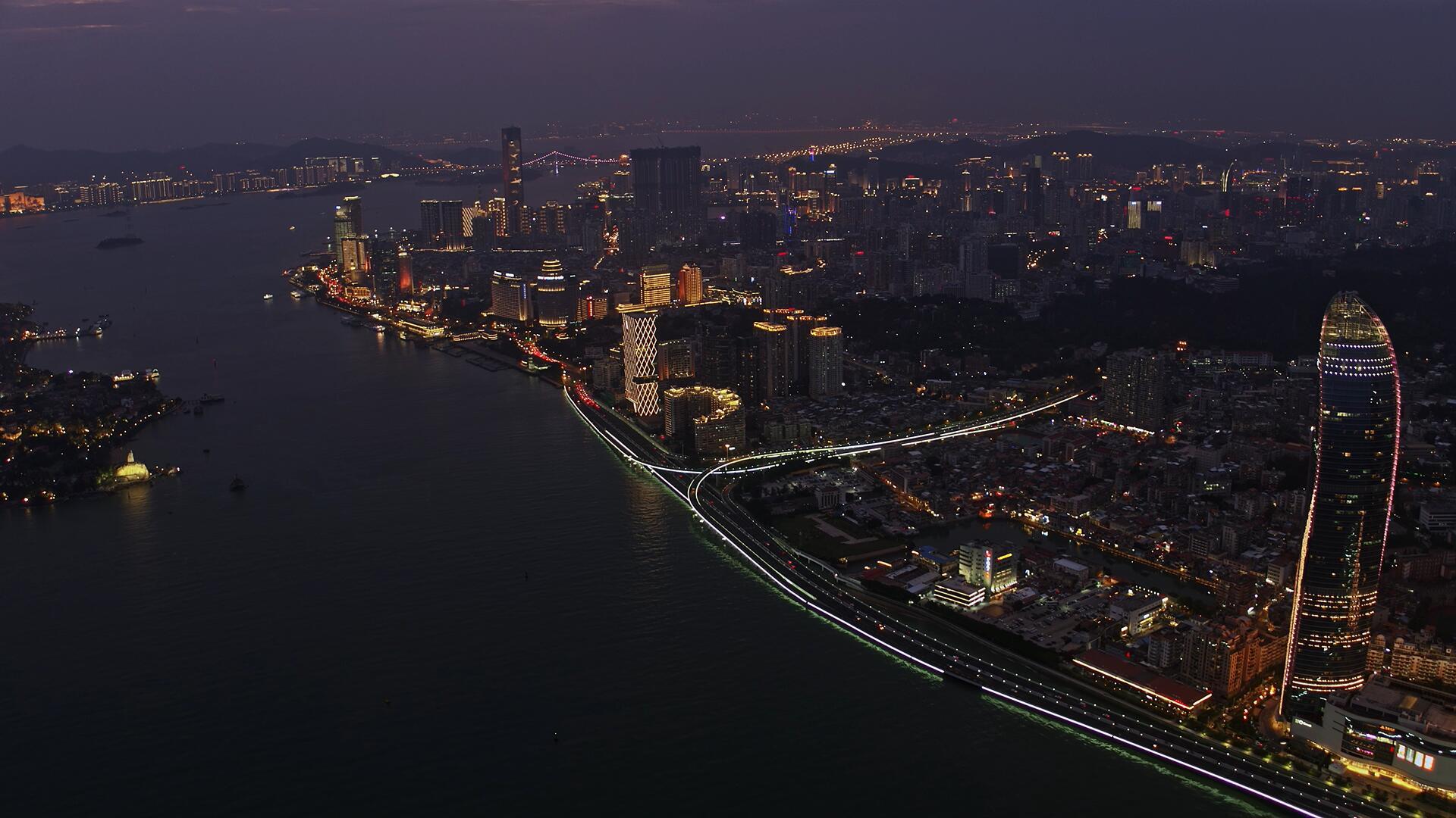 厦门CBD航拍4k夜景视频的预览图