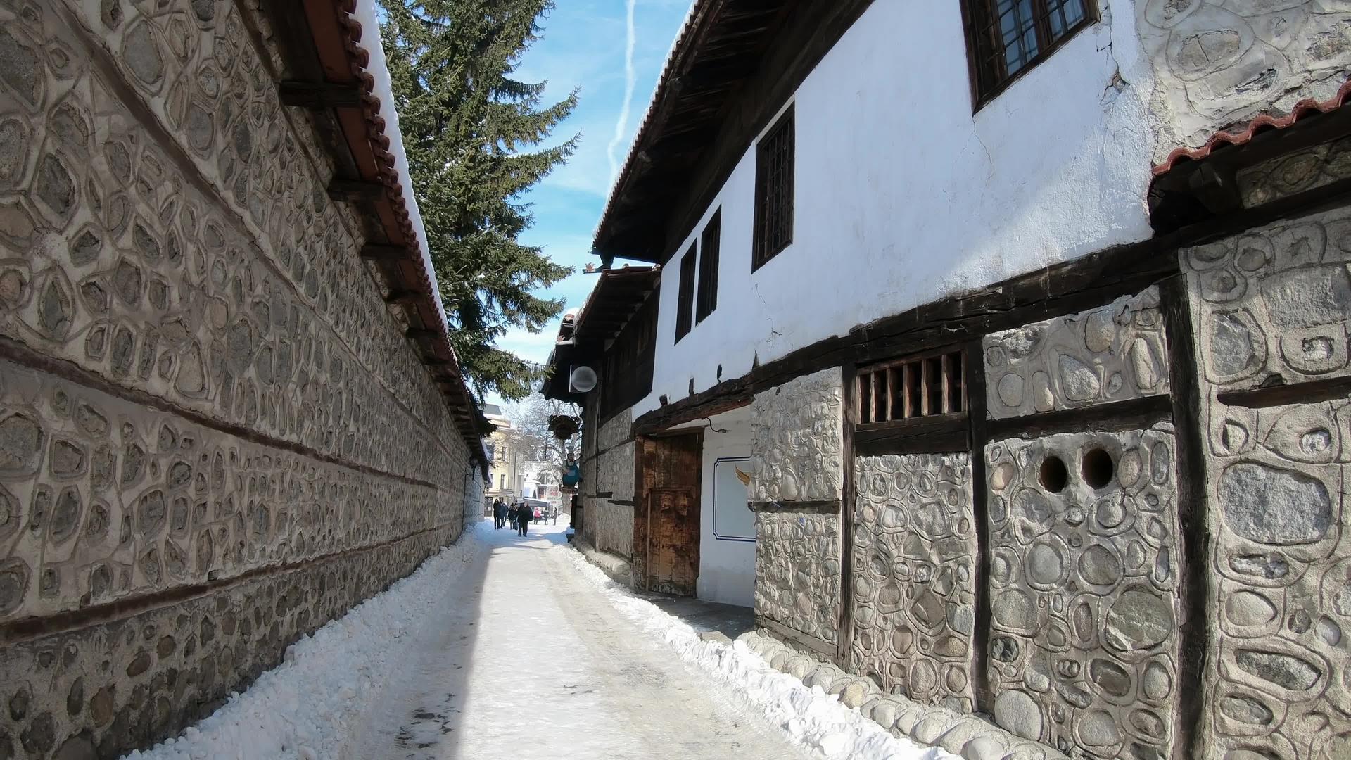 冬天坎特科的古街在布加里拉视频的预览图