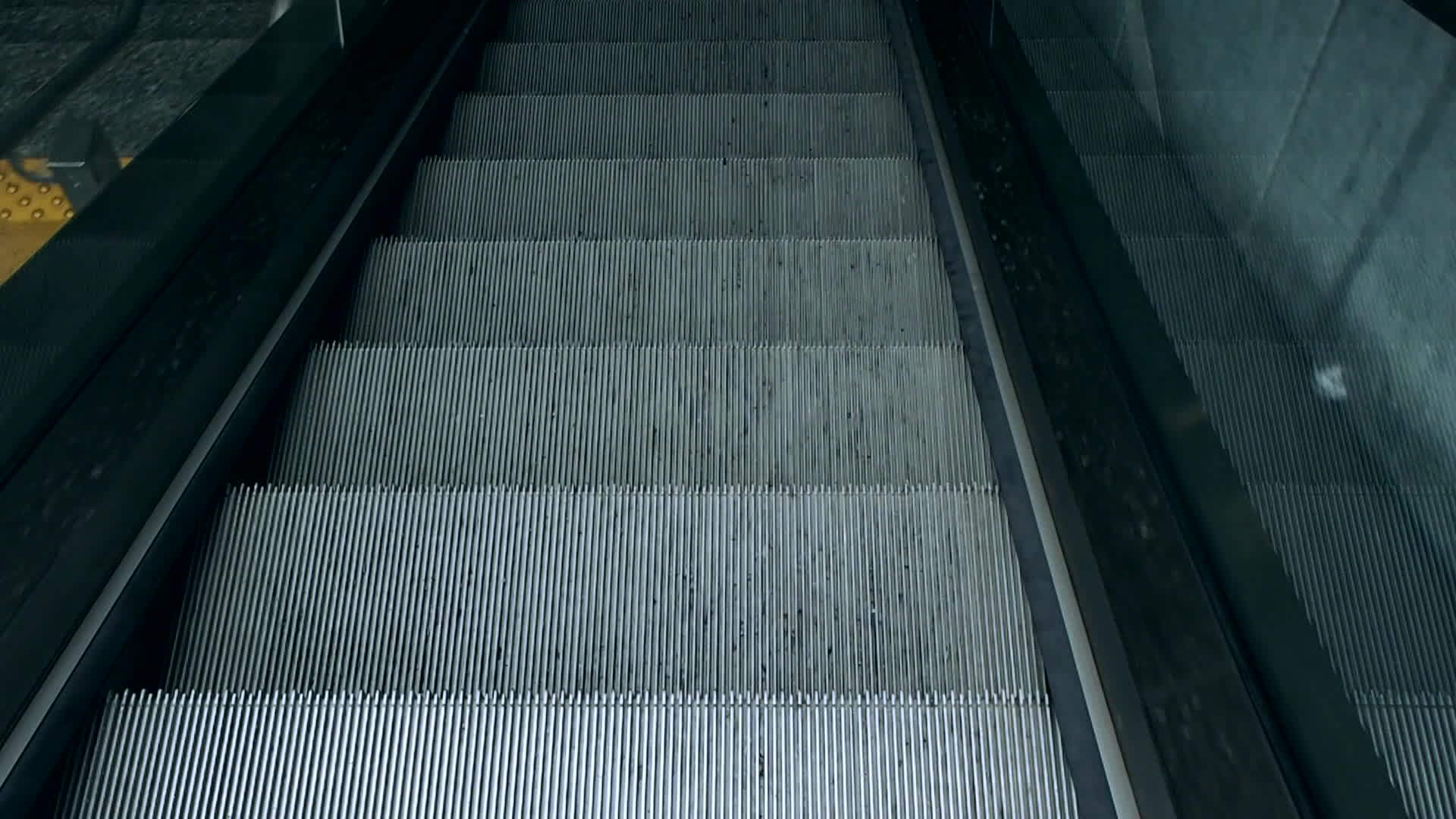 自动扶梯台阶视频的预览图