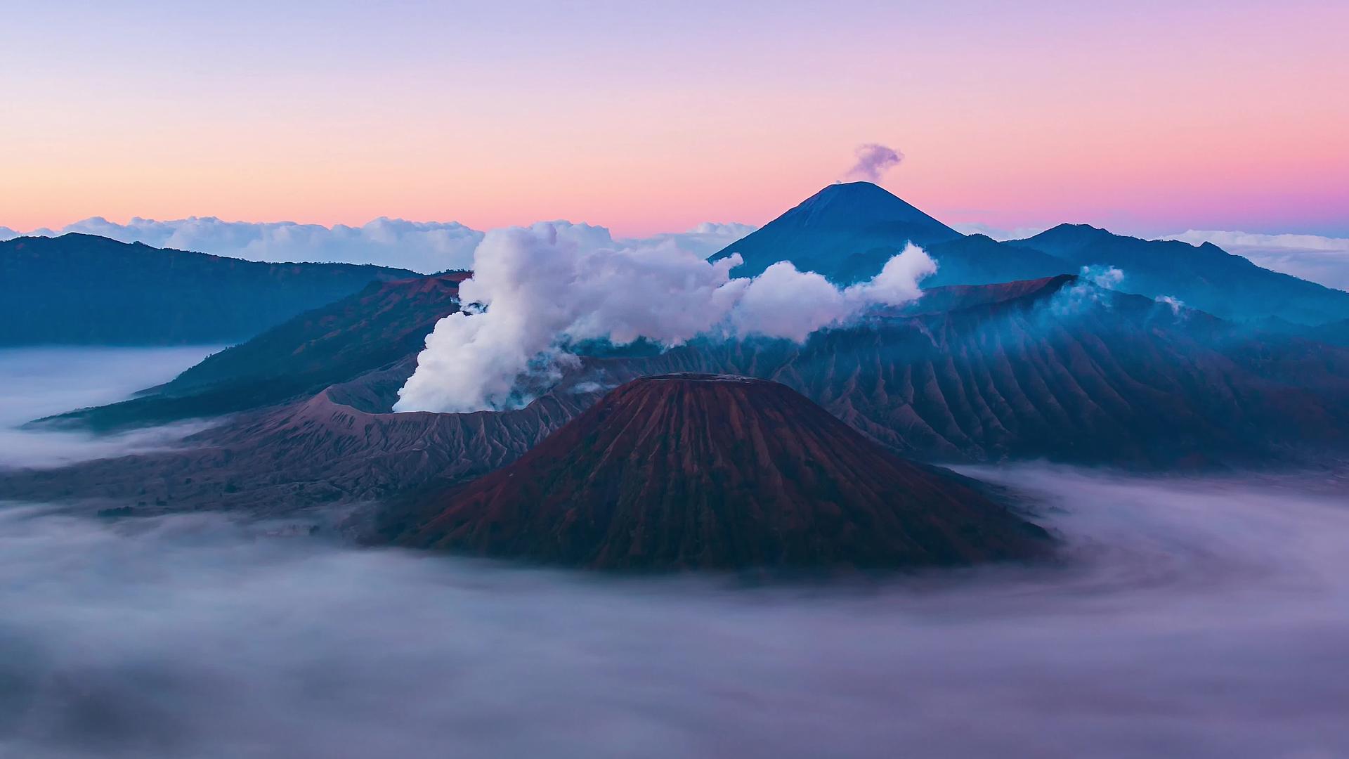 美丽的火山日出时间消失了标志性的自然旅游地点东雅瓦印地点的安全视频的预览图