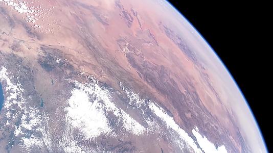 地球旋转国际空间站的空间观察场景来自公共领域NASA视频的预览图