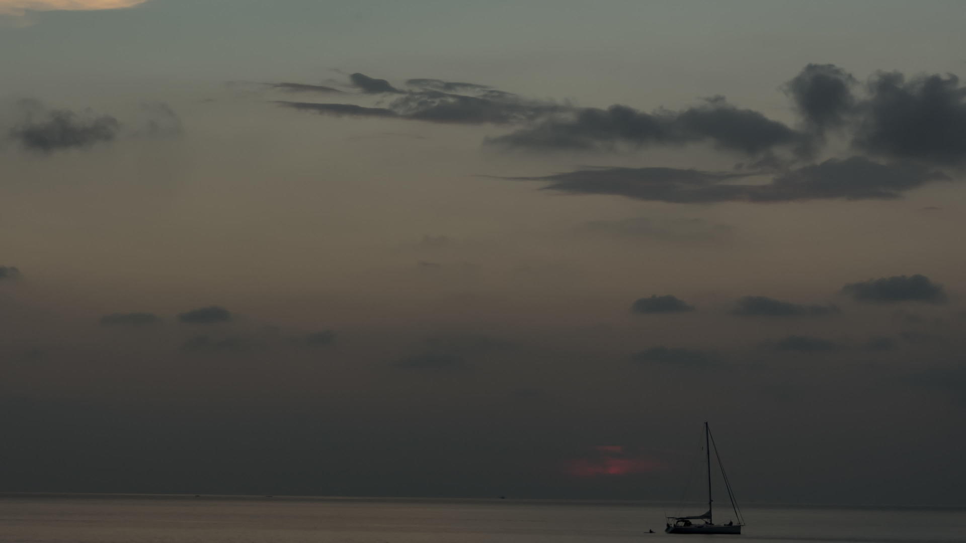 海边的黄昏日落视频的预览图