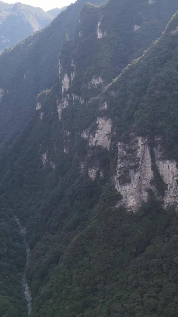 重庆黑山谷九曲画屏国家5A级旅游景区视频的预览图