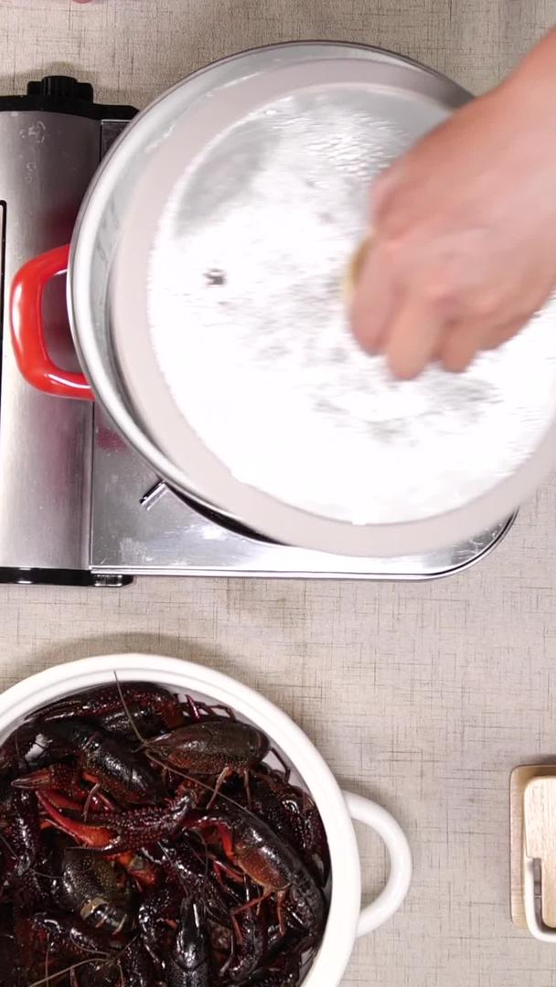 冰冻小龙虾烹饪合集视频的预览图