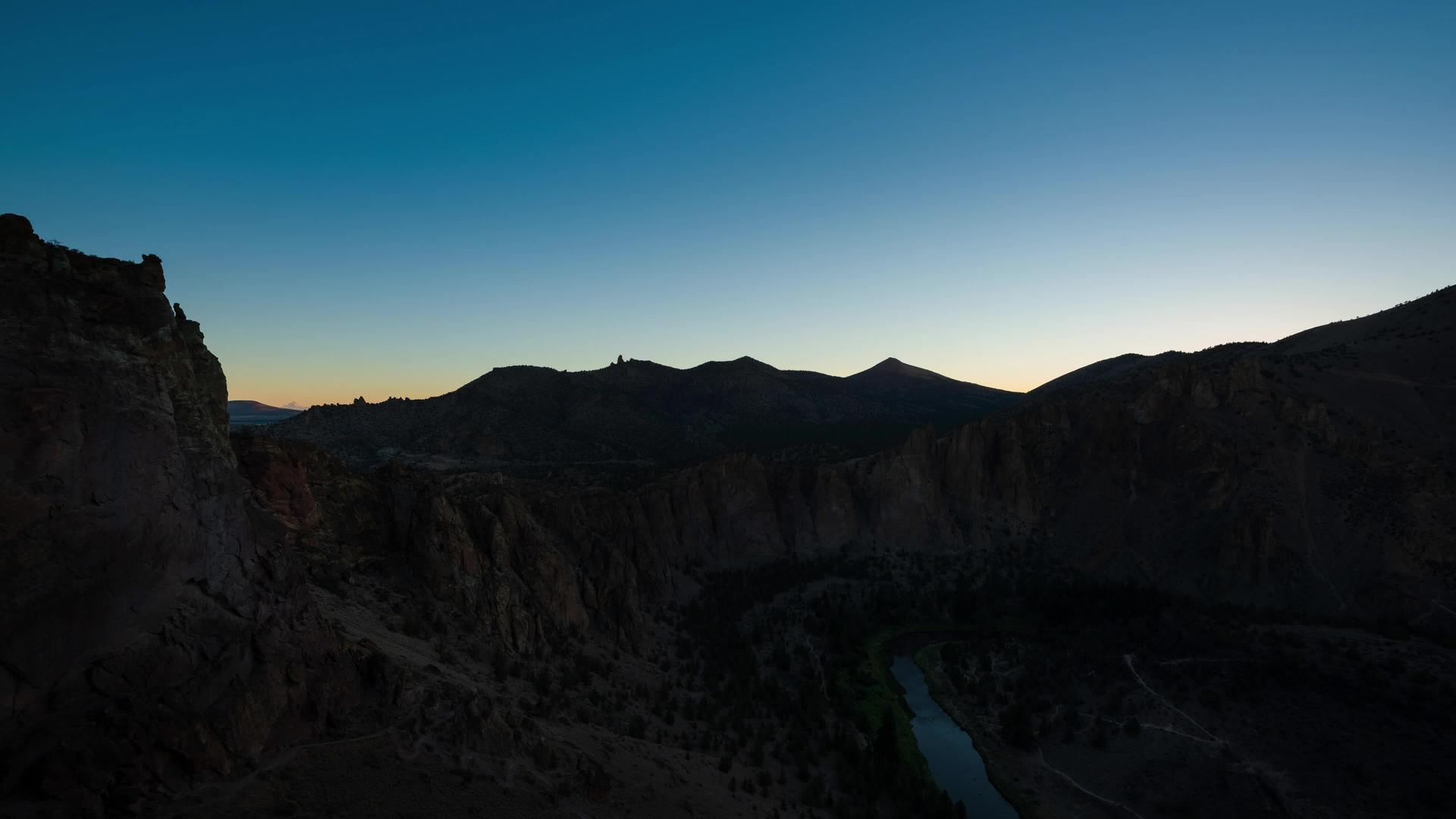史密斯国家公园峡谷山顶视频的预览图