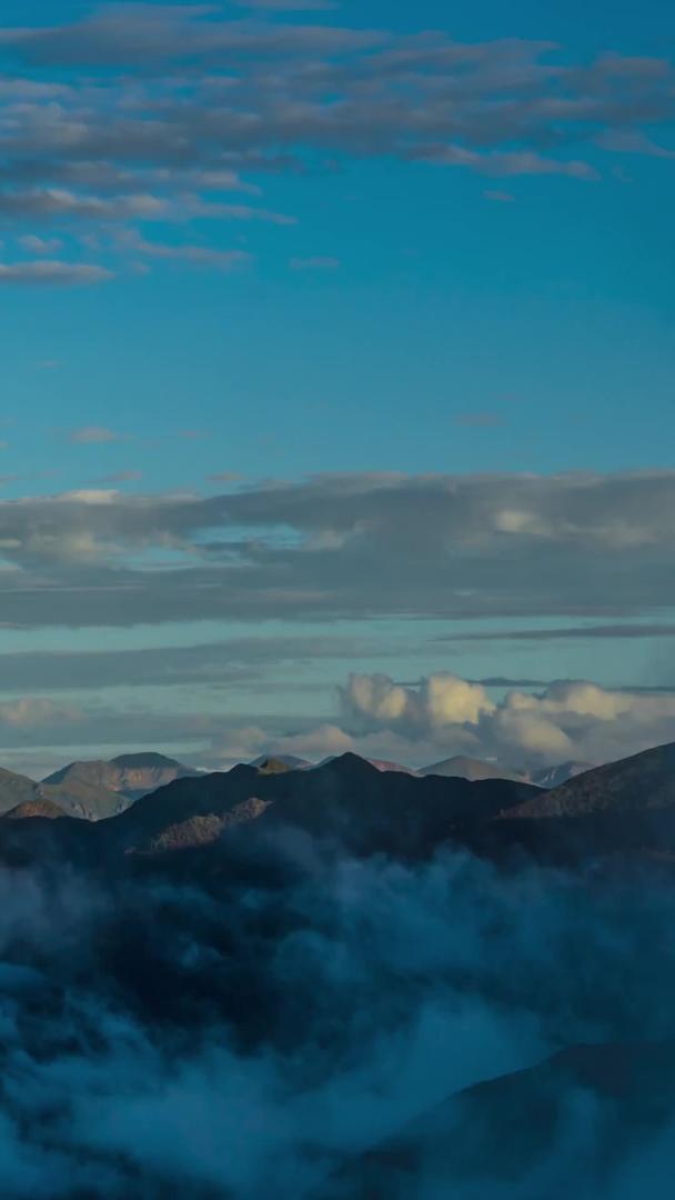 延时西藏318国道拉多山观景台清晨素材视频的预览图