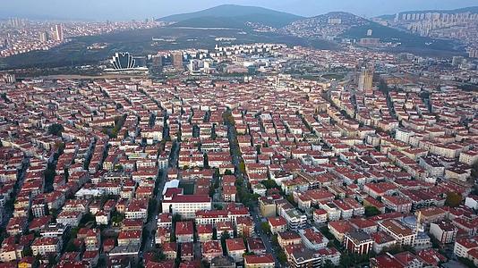 伊斯坦布尔住宅城市化景观Maltepe郊区房屋视频的预览图