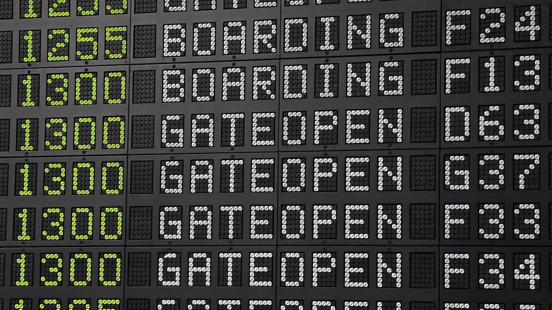 机场航班信息面板视频的预览图