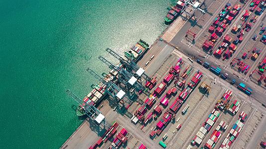 集装箱船商业物流进出口运输国际和港口集装箱运输视频的预览图