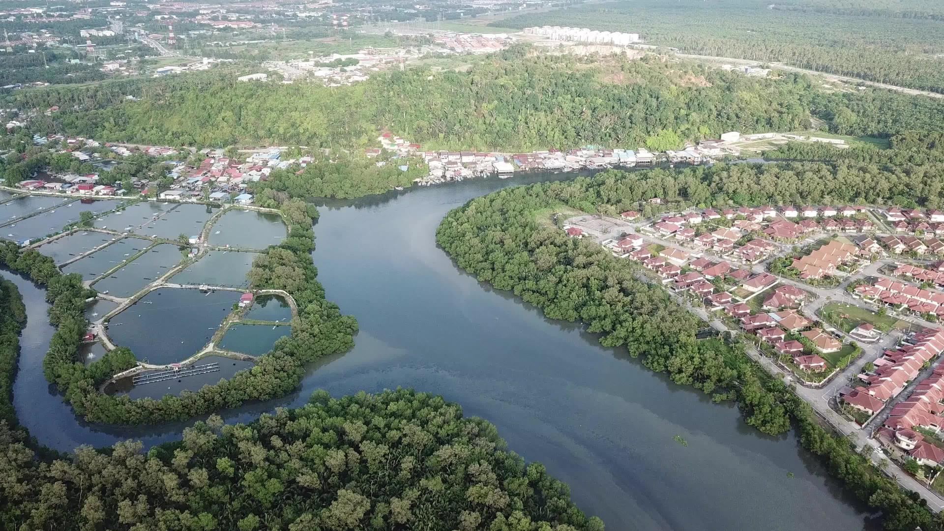 BatuKawan和BukitTambun两边的空中视频的预览图
