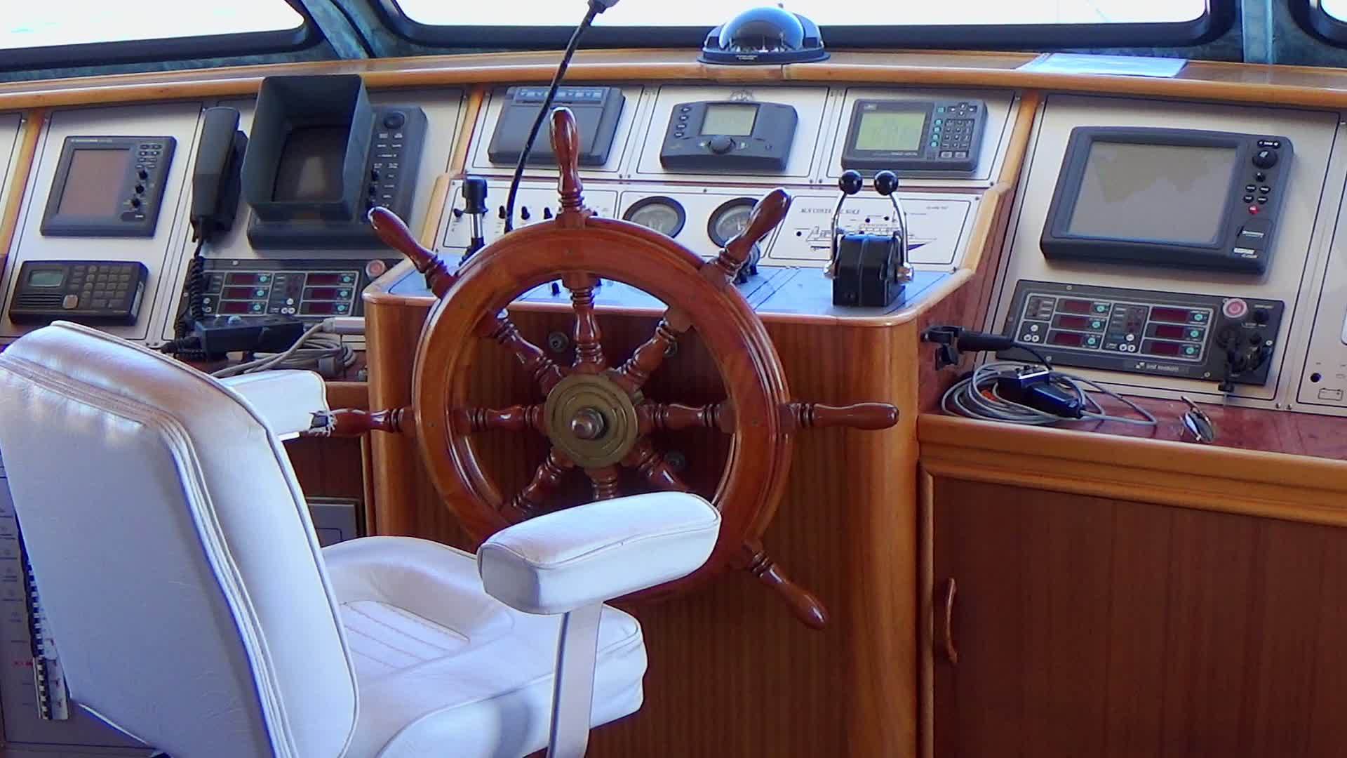 船长的船舱视频的预览图