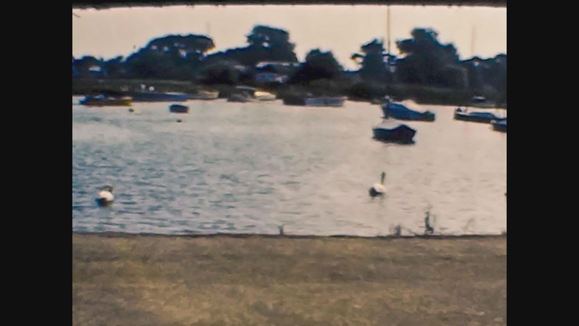 1965年统一王国水池装船视频的预览图