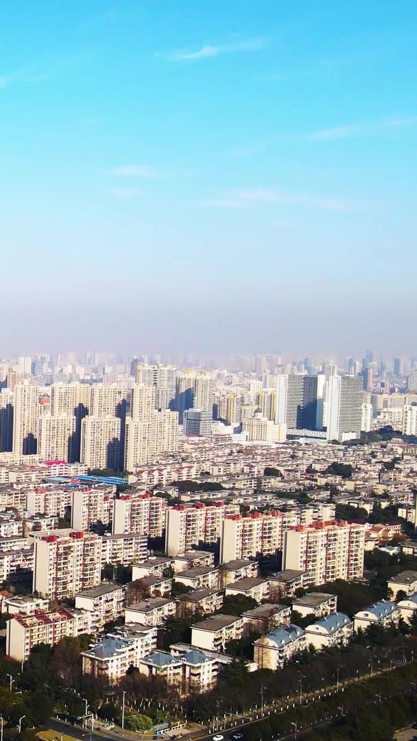 无锡润华国际大厦高清航拍视频的预览图