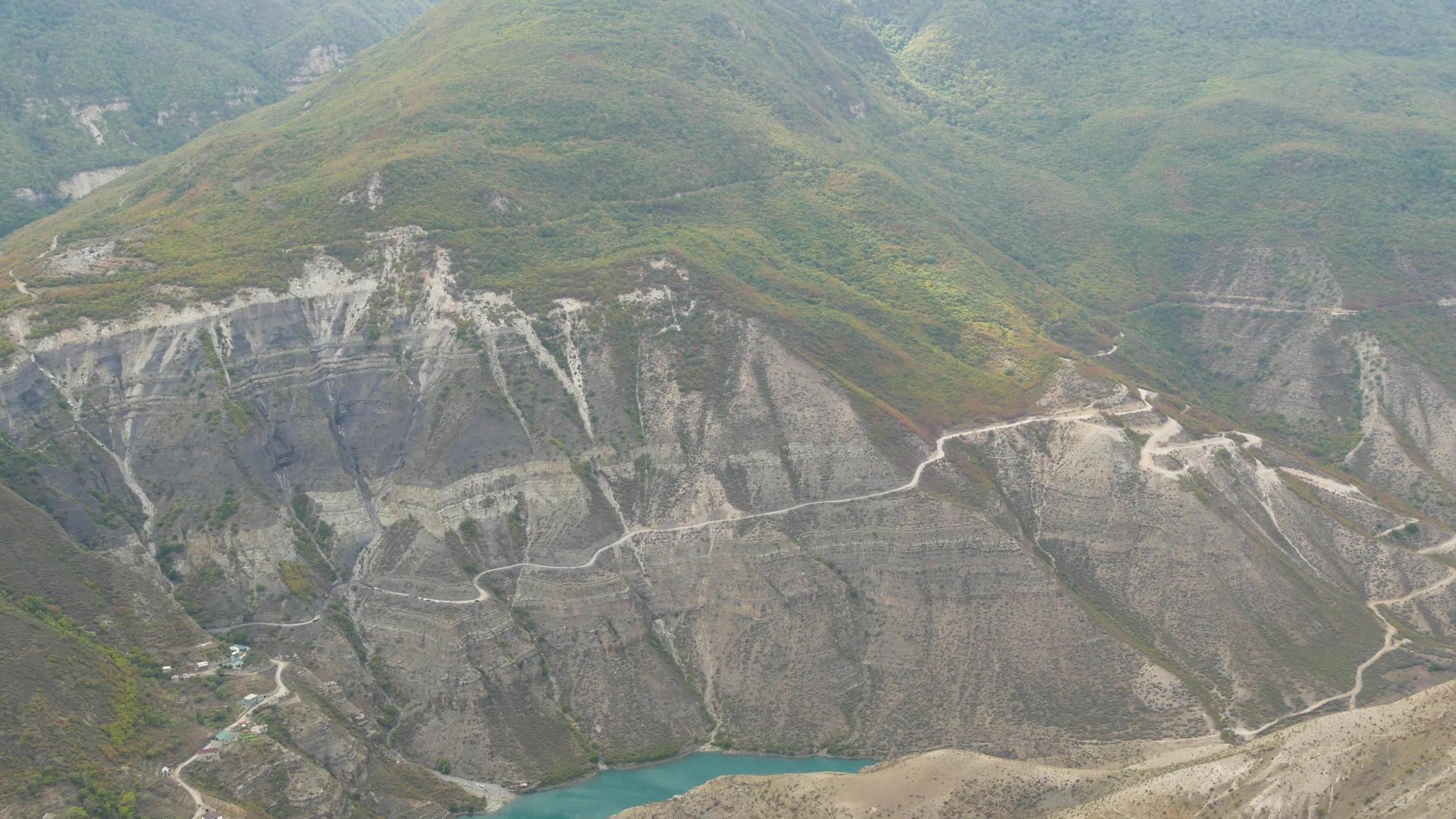 俄罗斯从上面的达吉斯坦共和国大苏拉克峡谷Dubki视频的预览图