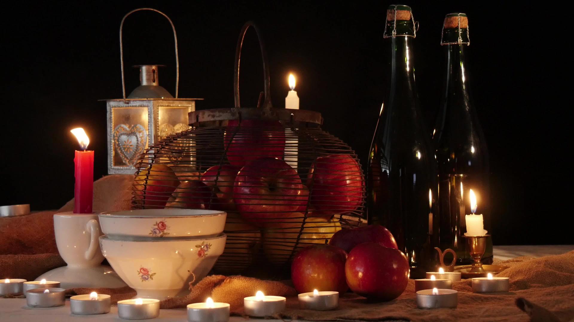 苹果和苹果瓶在圣诞节和香水视频的预览图