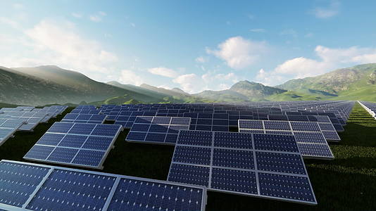 太阳能电池板原上的太阳能电池板分布在山区和清晨的蓝天上视频的预览图