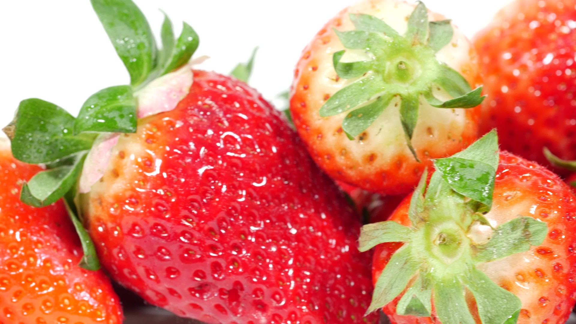 新鲜新鲜有机草莓视频的预览图
